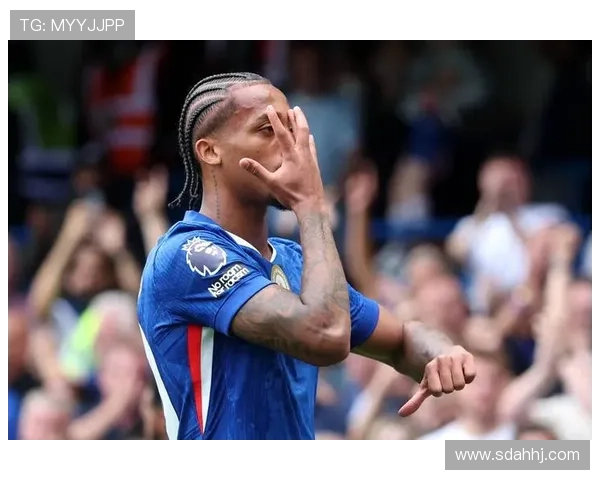 切尔西引援不断背景下，核心框架摇摆呈现阶段性变化，对球队稳定性带来考验