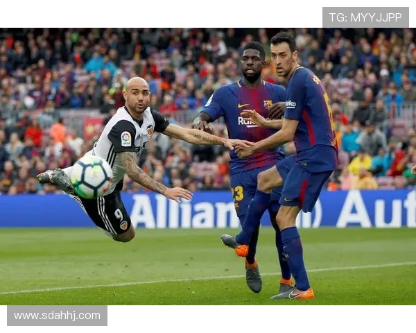 巴萨传控战术依旧维持，近期进攻表现波动对赛季走势形成制约